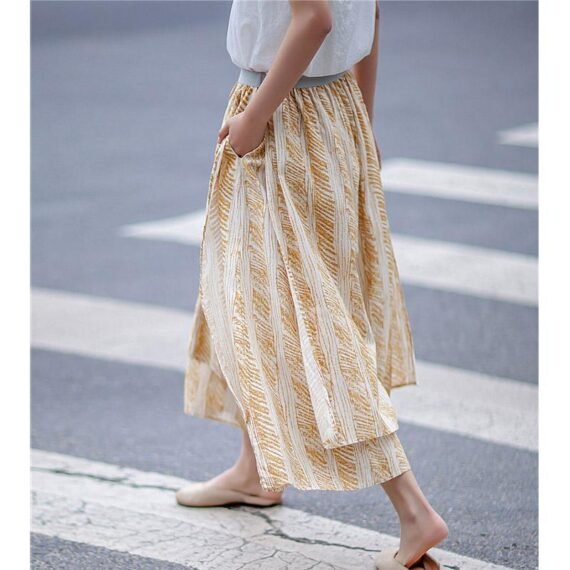 3/4 Length Printed Palazzo Pants - Image 3