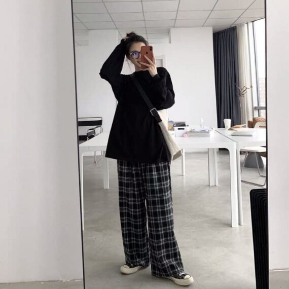 Black and White Plaid Wide Leg Pants - Image 4