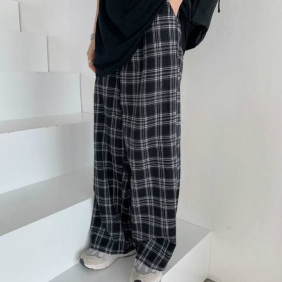 Black and White Plaid Wide Leg Pants - Image 7