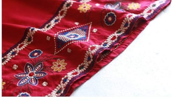 Floral Embroidered Chinese Dress - Image 8