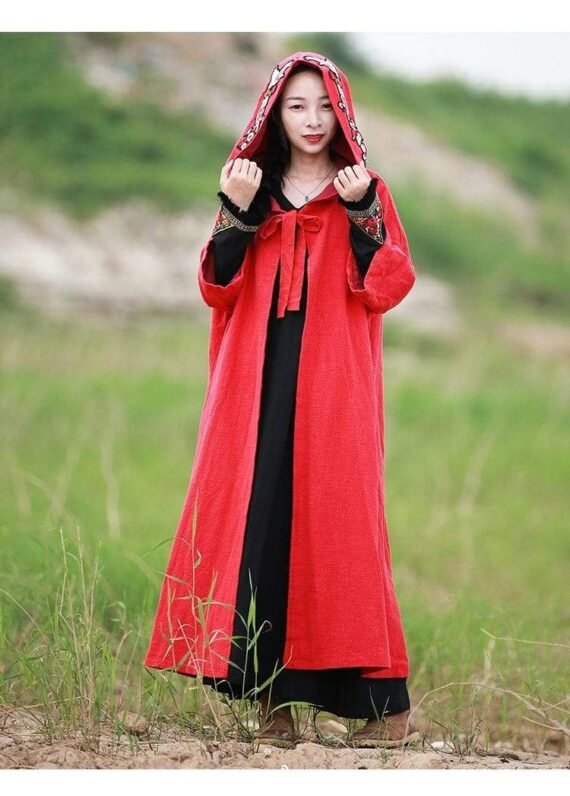 Fleur De Printemps Hooded Embroidered Cloak - Image 3