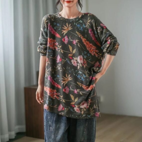 Irregular O-Neck Floral  Sweater - Image 5