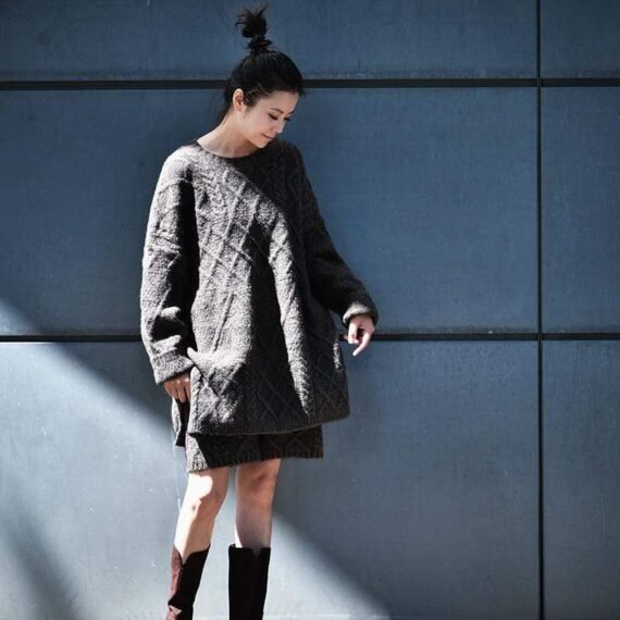 Oversized Wool Sweater Outfit - Image 3