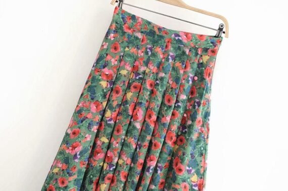 Vintage Floral Pleated Skirt - Image 7